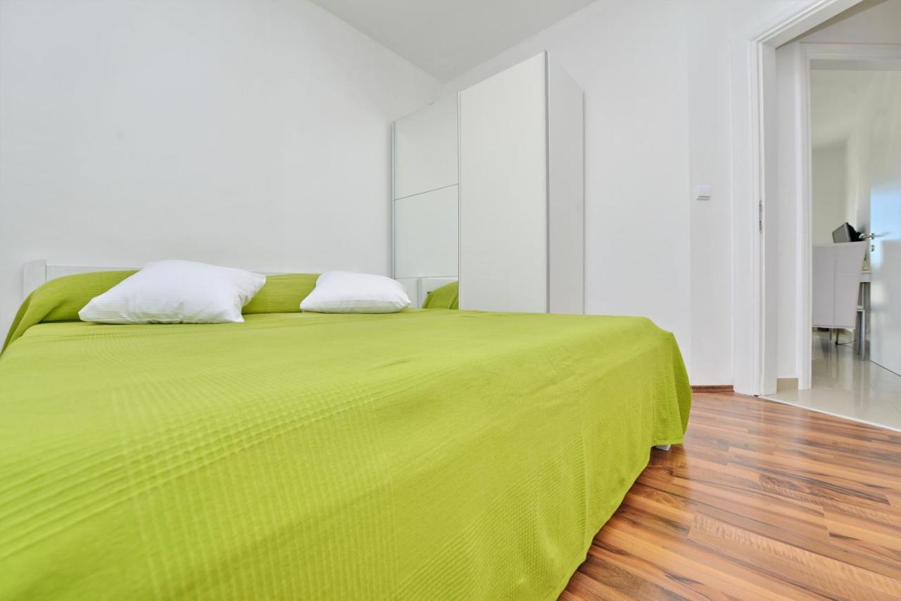 Apartments Verita باكوشتاني المظهر الخارجي الصورة