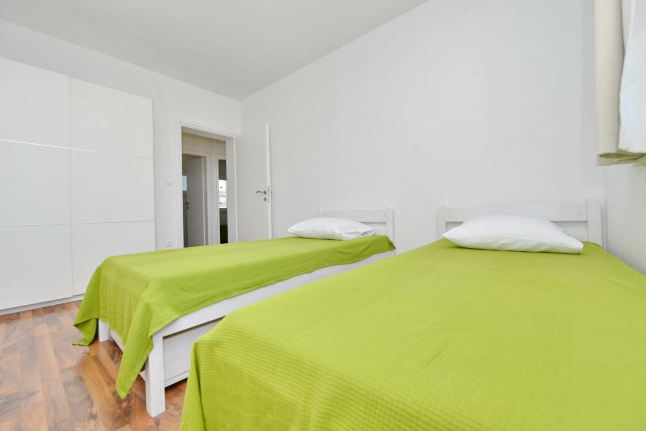 Apartments Verita باكوشتاني المظهر الخارجي الصورة