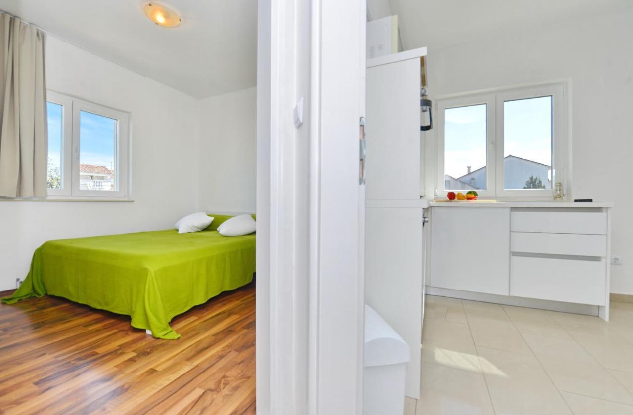 Apartments Verita باكوشتاني المظهر الخارجي الصورة